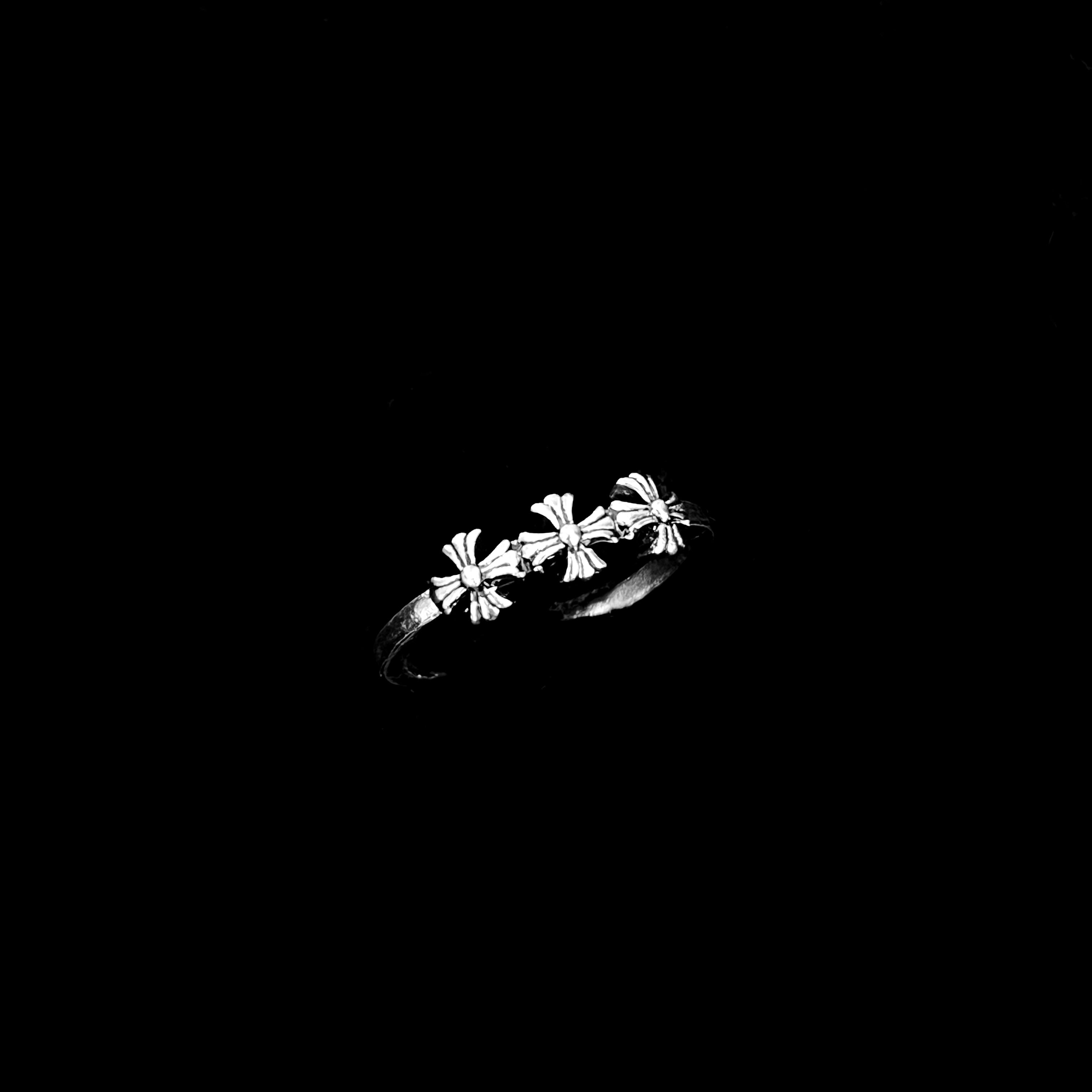 Anillo CH 3 cruces
