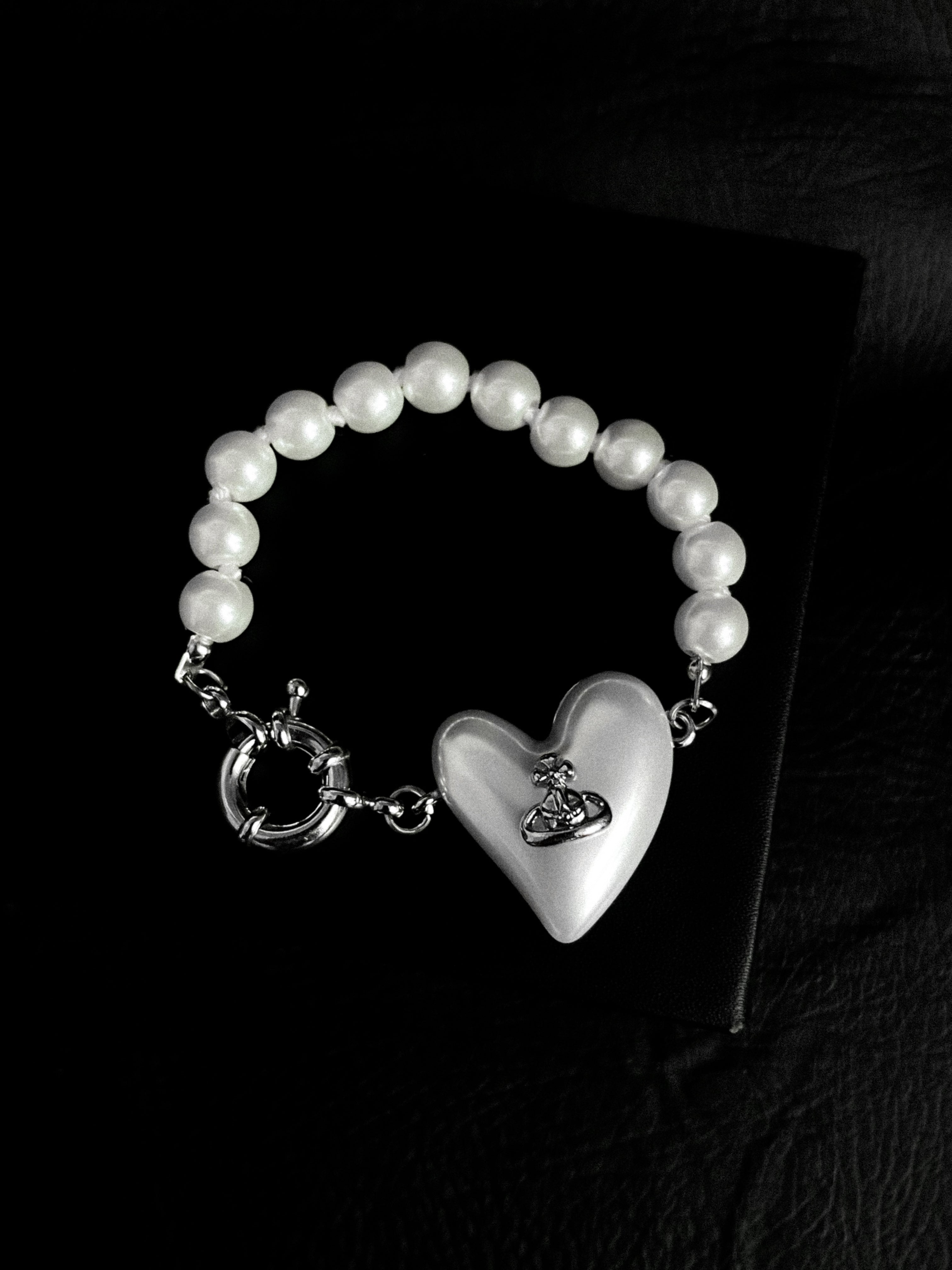 Pulsera VW White Heart Pearl