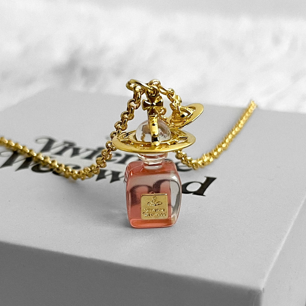 Collar VW perfume