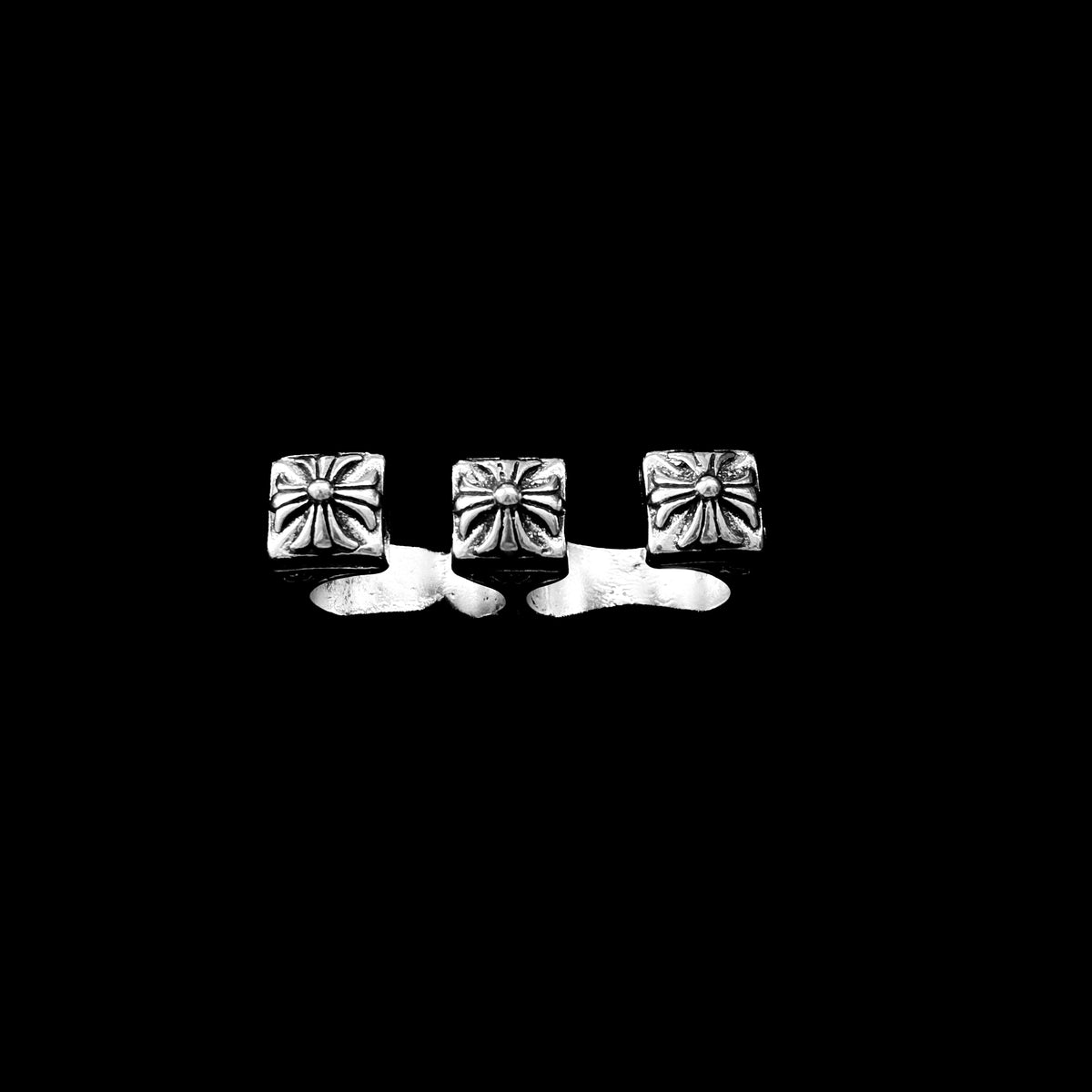 Triple Cross Double Ring