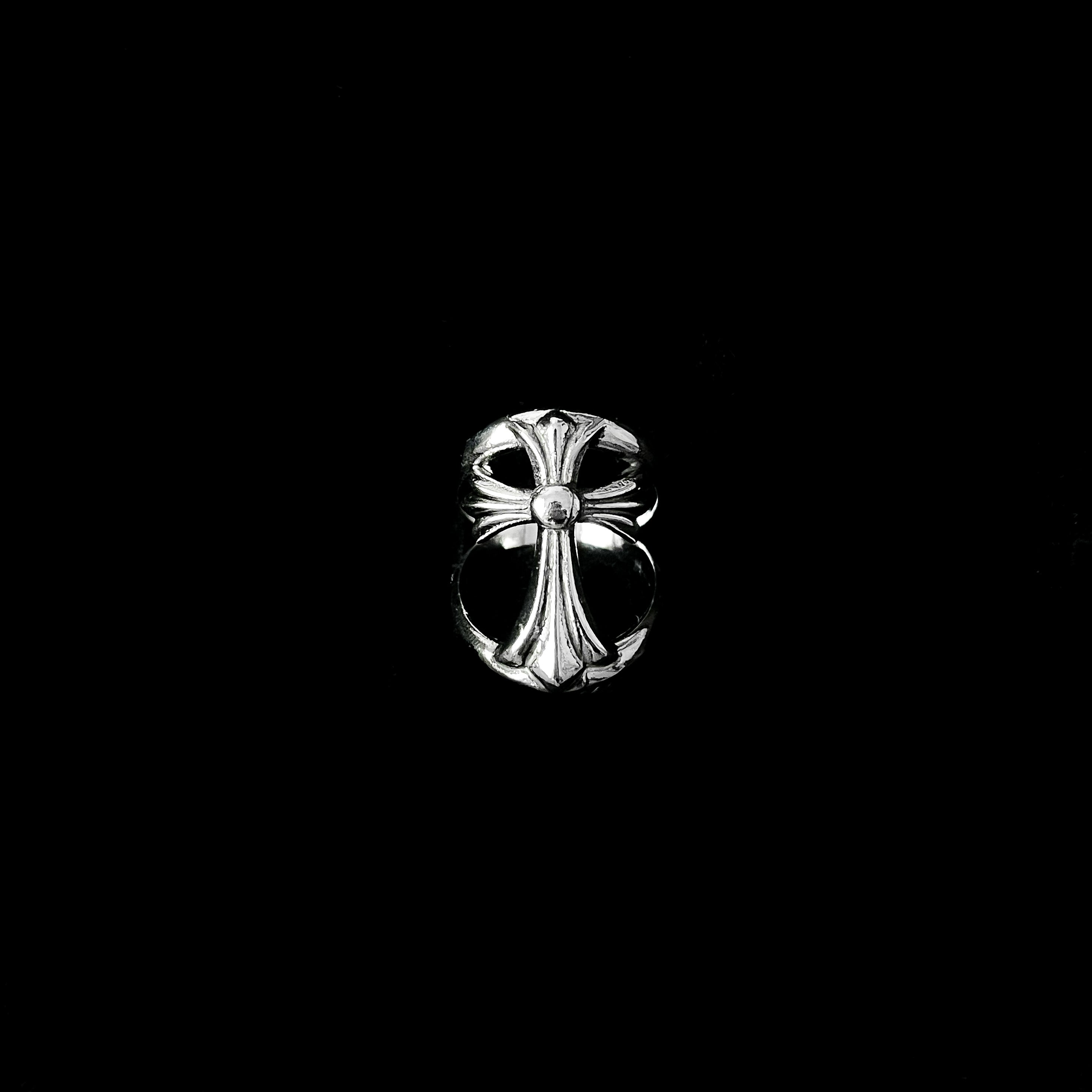 Anillo CH Cruz