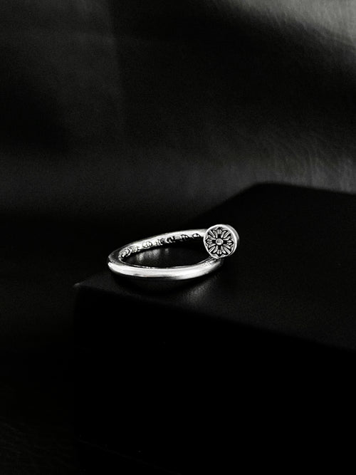 Anillo Chrome H. Cross Nail