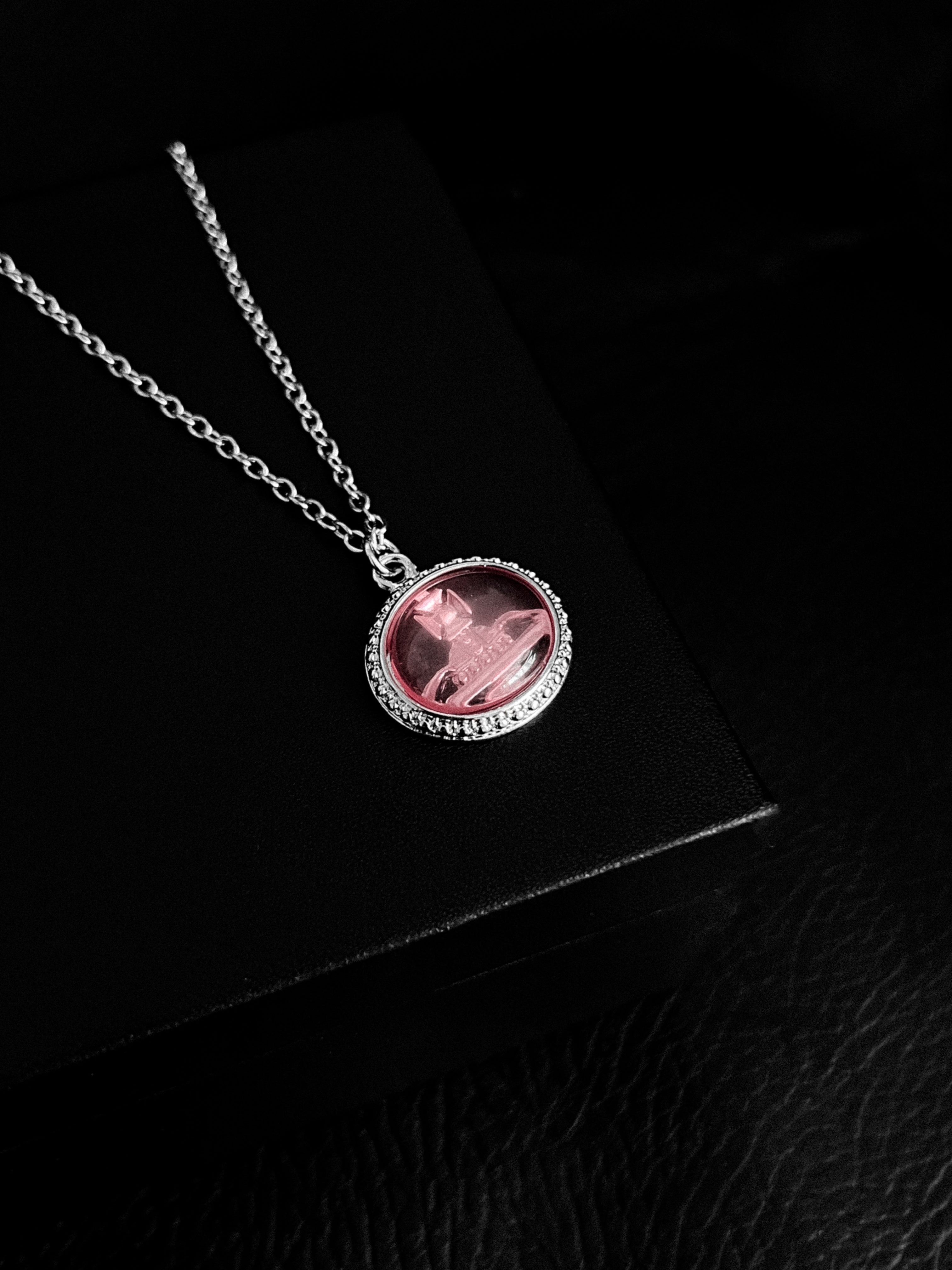 Rosy Orbit VW Medallion