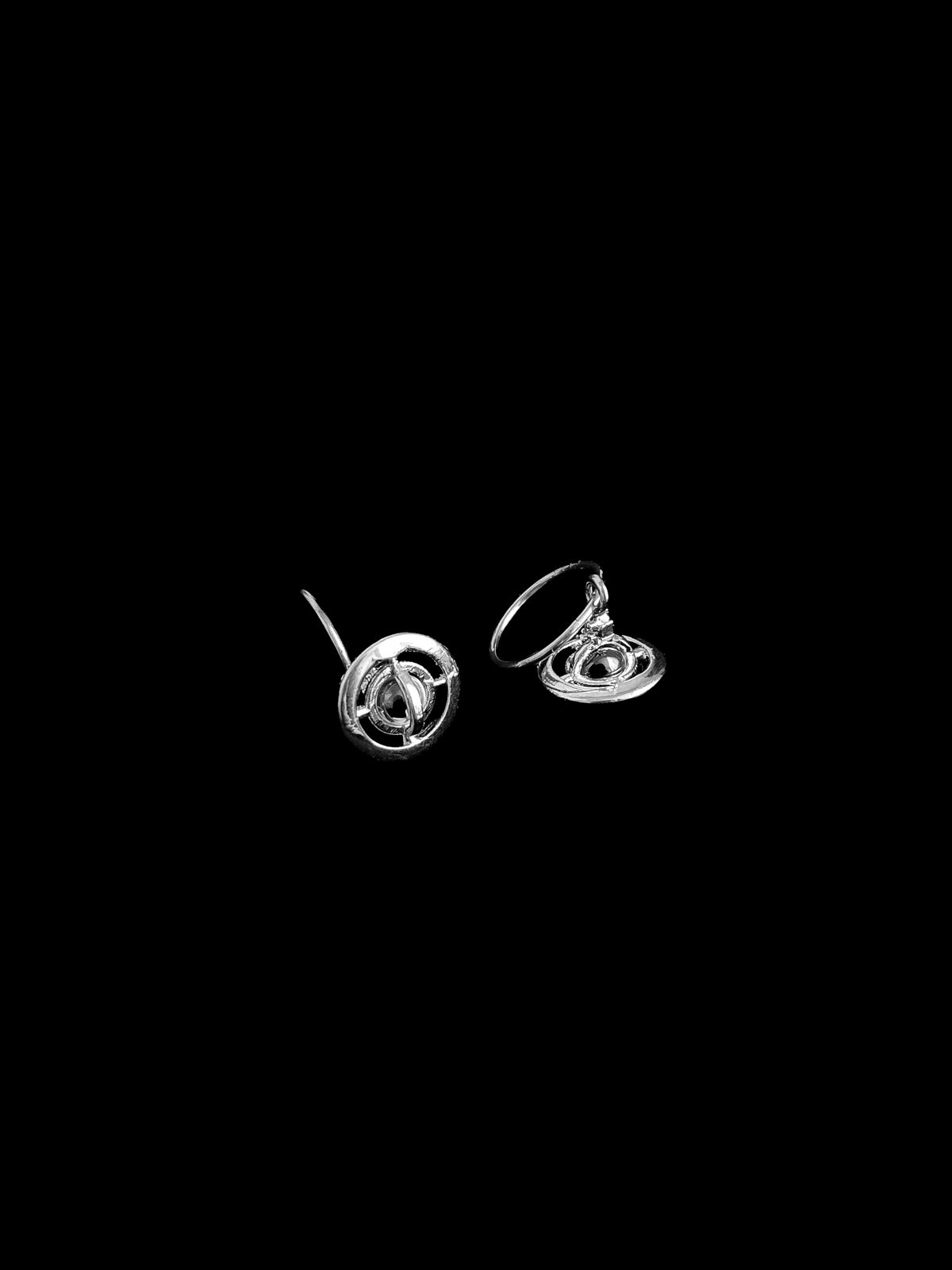 Vivienne W. Mini Orb Drop Earrings – Silver Lilac