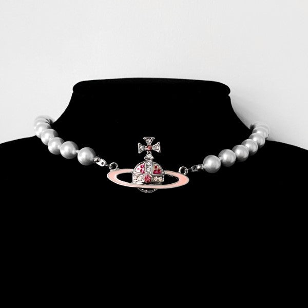 Collar VW rosado con perlas